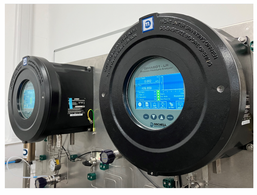 QMA601-LR Low-Range Process Moisture Analyzer